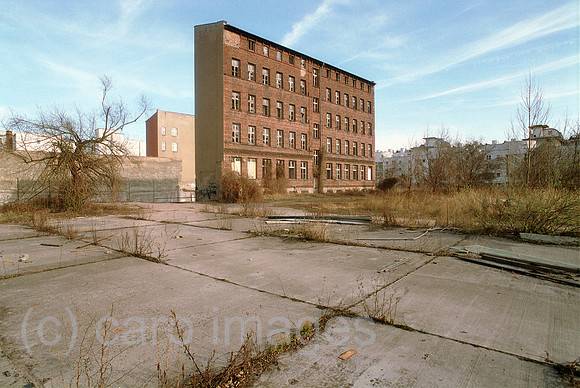 0CE040810A001CAROE.JPG