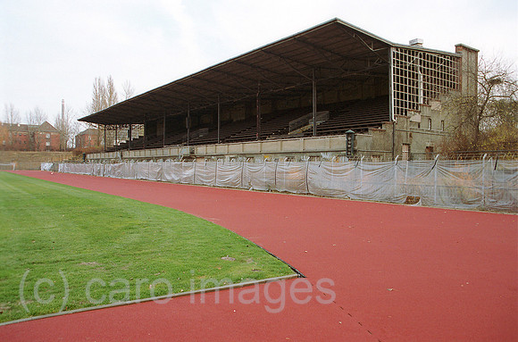 0CE031101A002CAROE.JPG