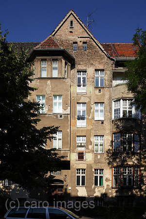 00P100628D215CARO.JPG