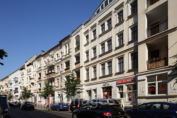 00P100628D214CARO.JPG