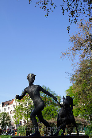 00P100428D001CARO.JPG