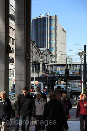 00P100423D065CARO.JPG