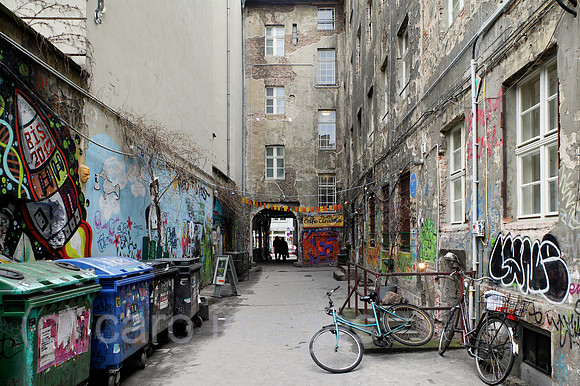 00P100316D002CARO.JPG
