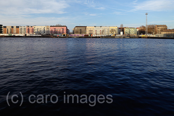 00P110323D057CARO.JPG