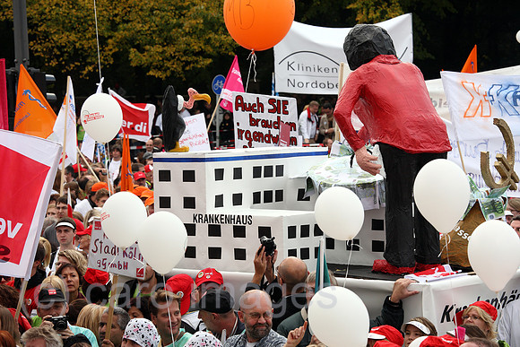 00J080925D305CARO.JPG