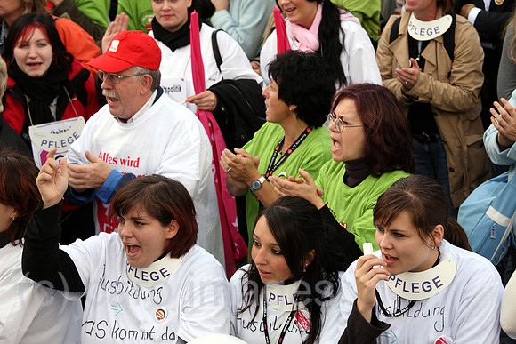 00J080925D113CARO.JPG
