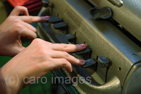 00J081203D068CARO.JPG
