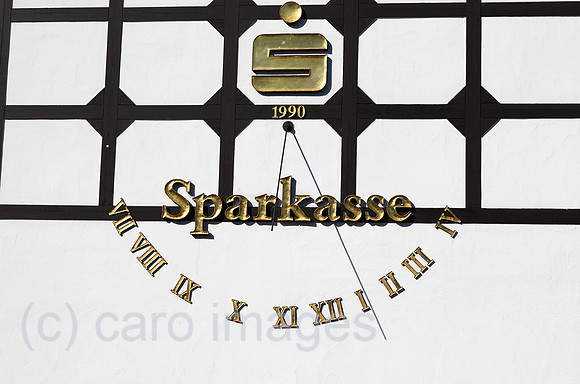 00J121008D016CARO.JPG
