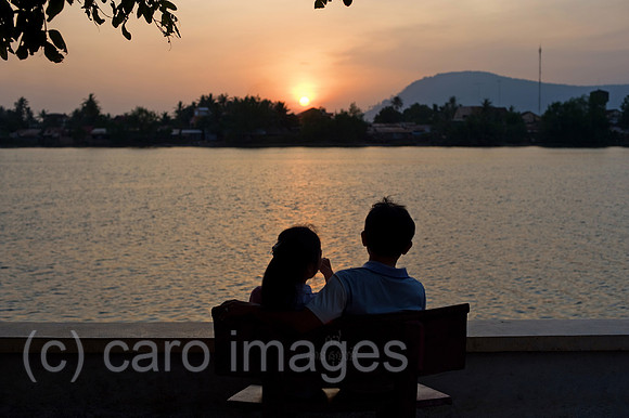 0CK091230D011CARO.JPG
