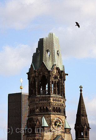 00A070317D056CAROEP.JPG