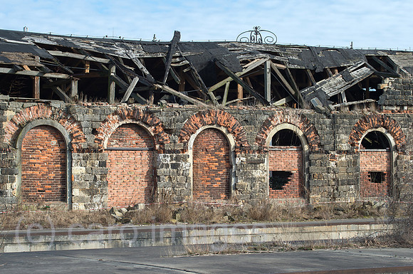 0CE150308D027CAROE.JPG