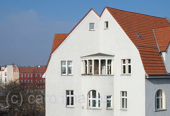 0CE150212D010CAROE.JPG
