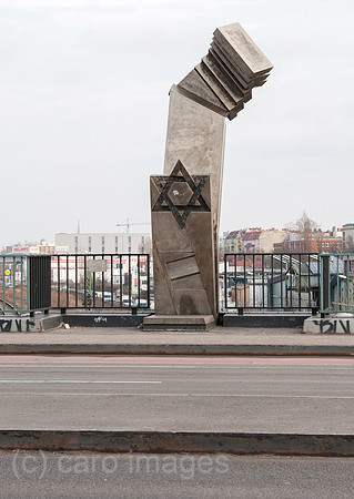 0CE150128D020CAROE.JPG