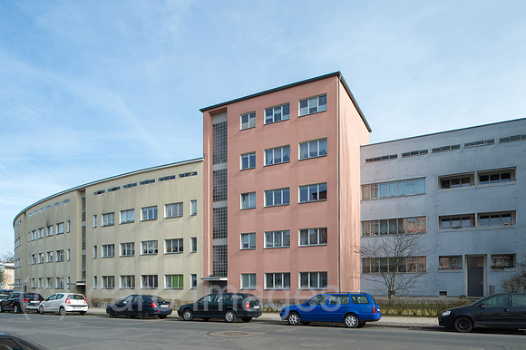 0CE150308D010CAROE.JPG