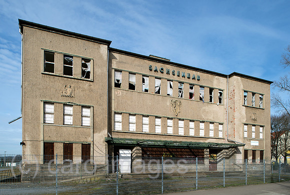 0CE150308D014CAROE.JPG