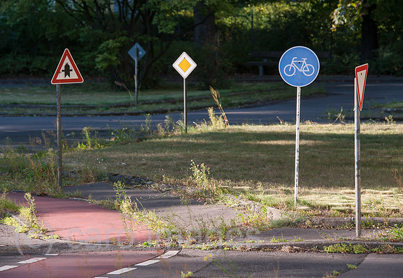 0CE140828D015CAROE.JPG