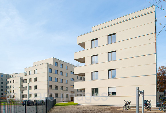 0CE141103D013CAROE.JPG