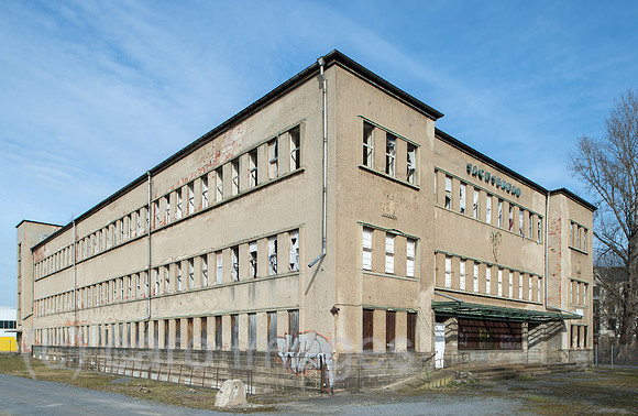 0CE150308D018CAROE.JPG