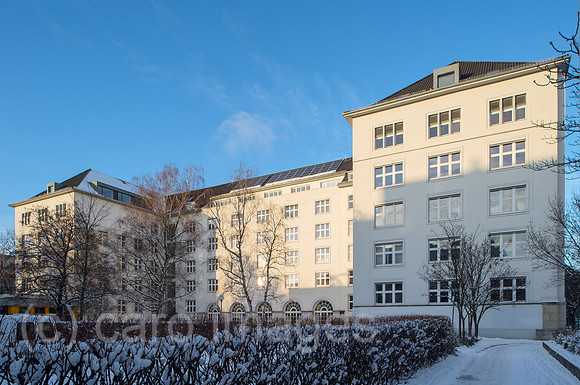 0CE141229D002CAROE.JPG