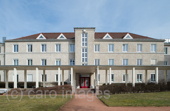 0CE150308D013CAROE.JPG