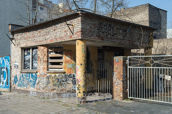 0CE150323D003CAROE.JPG