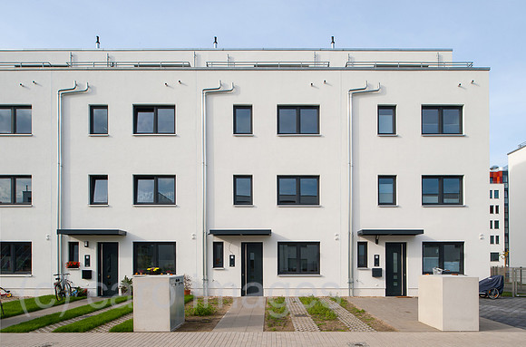 0CE141103D002CAROE.JPG