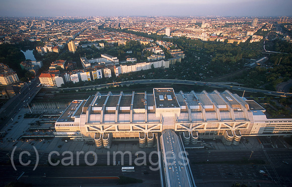 00J002407CARO.JPG