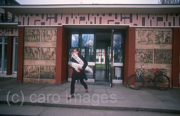 00J002308CARO.JPG