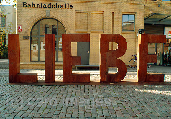 0MC051103D047CARO.JPG