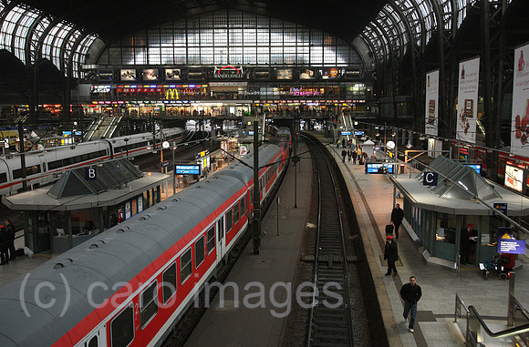 00A071219D024CAROE.JPG