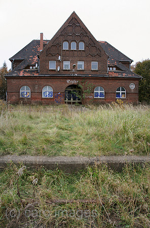 00A071024D015CAROE.JPG