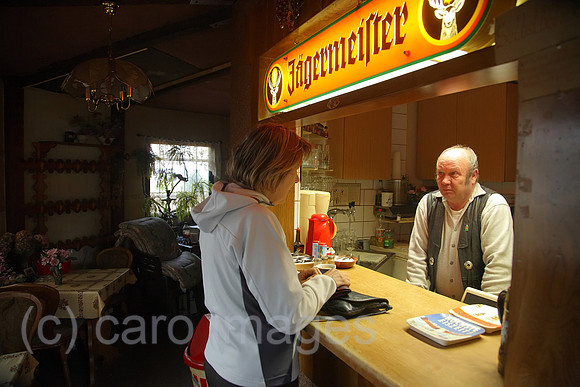 00A071024D040CAROE.JPG