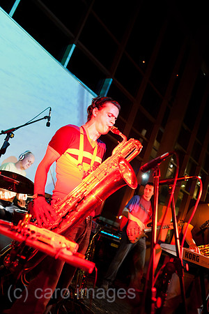 00A070928D057CAROE.JPG