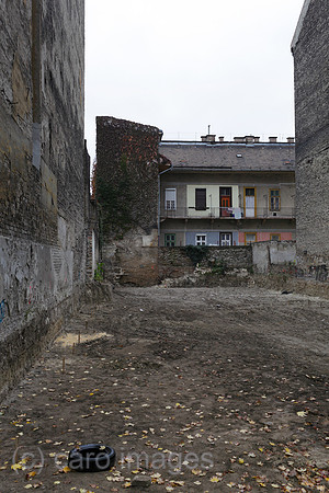 00P101018D590CARO.JPG