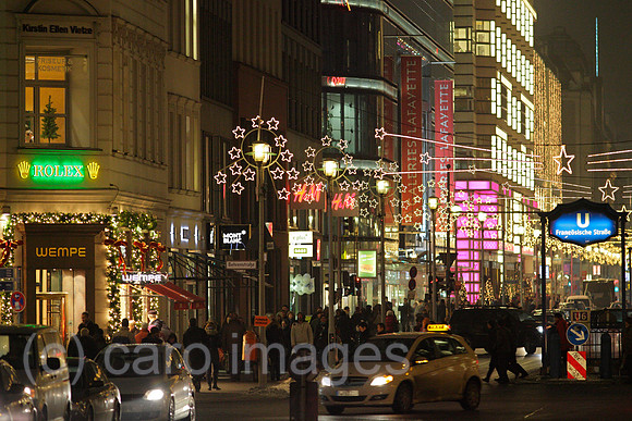 00P101207D017CARO.JPG