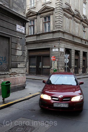 00P101019D662CARO.JPG