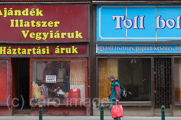 00P101020D671CARO.JPG