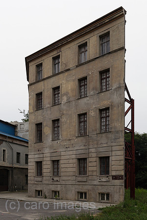 00P101003D148CARO.JPG