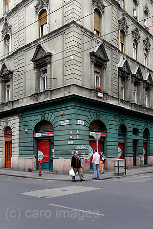 00P101019D656CARO.JPG