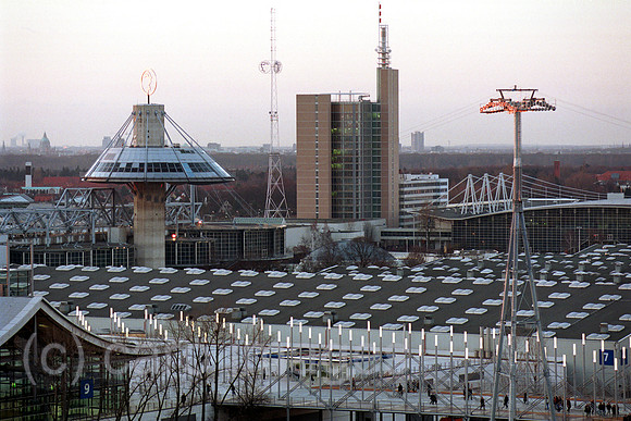 00M077409CARO.JPG