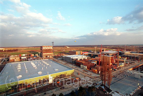 00M077627CARO.JPG