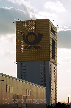 00M077614CARO.JPG