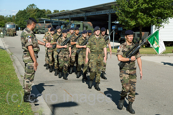 00A130909D091CAROE.JPG
