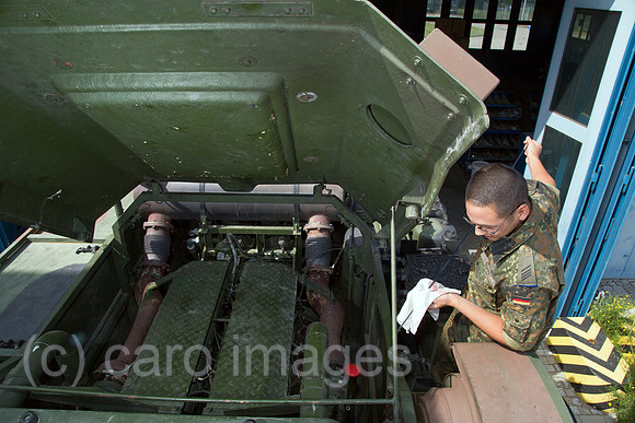 00A130909D282CAROE.JPG