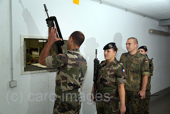 00A130909D194CAROE.JPG
