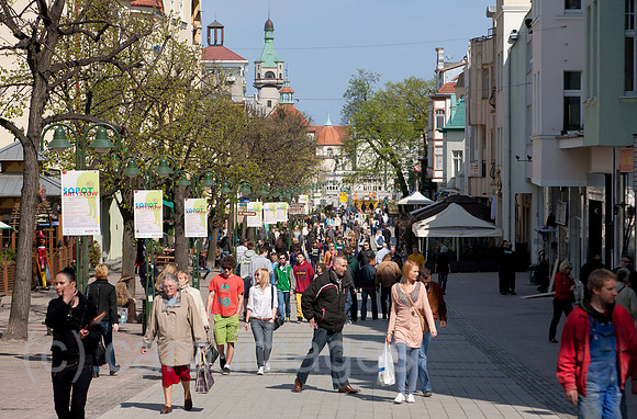 00A110429D037CAROE.JPG