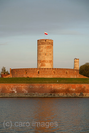 00A110429D133CAROE.JPG