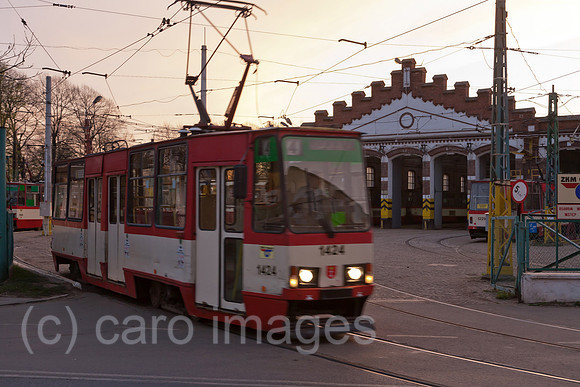 00A110429D167CAROE.JPG