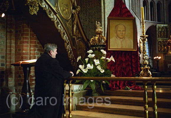 00A180909CAROE.JPG