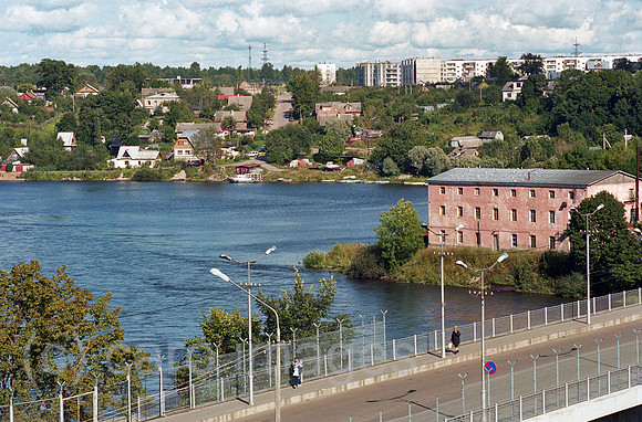 00A175231CAROE.JPG